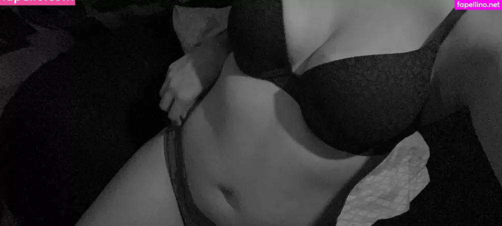 Emswrldxo OnlyFans Thumbnail #YmRRn5oQQS