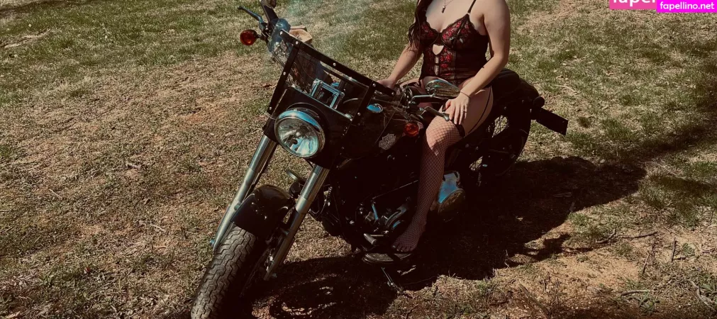 Emswrldxo OnlyFans Thumbnail #mV9OIJCngE