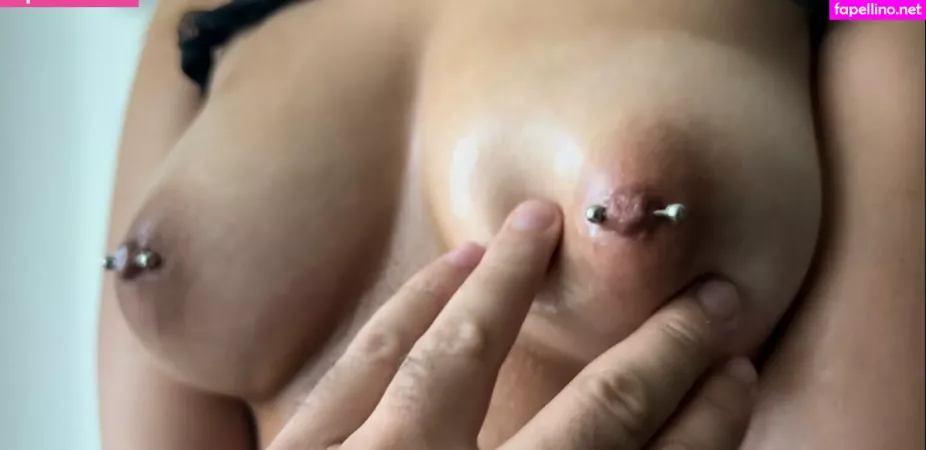 Emw Xxx OnlyFans Thumbnail #S9CYw25wvq