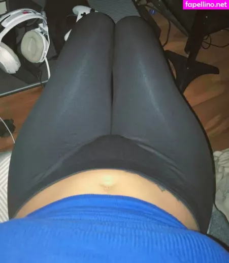 Emxlyy OnlyFans Thumbnail #avGVSnyx2m