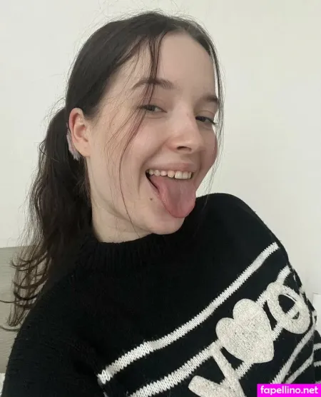 Emy Buns OnlyFans Thumbnail #t3S9KWjNfi