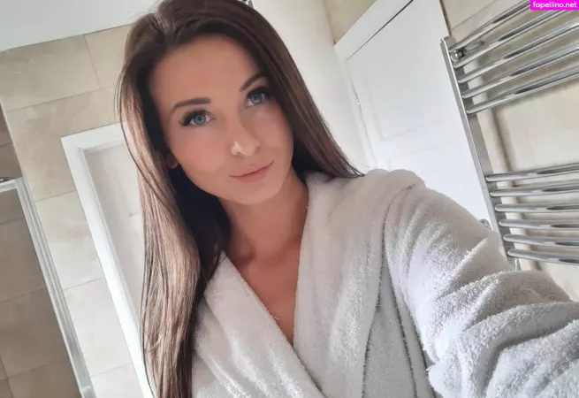 Emy Lou OnlyFans Thumbnail #bpqEHtUuyk