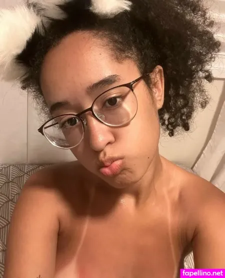 Emycilcil OnlyFans Thumbnail #WYsvoIJ5Ql