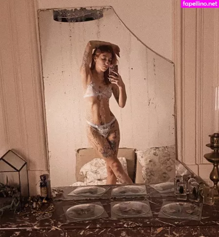 Emyjolie OnlyFans Thumbnail #J7jvWfVwwe