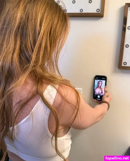 Emyleja OnlyFans Thumbnail #ialDxT9qLE