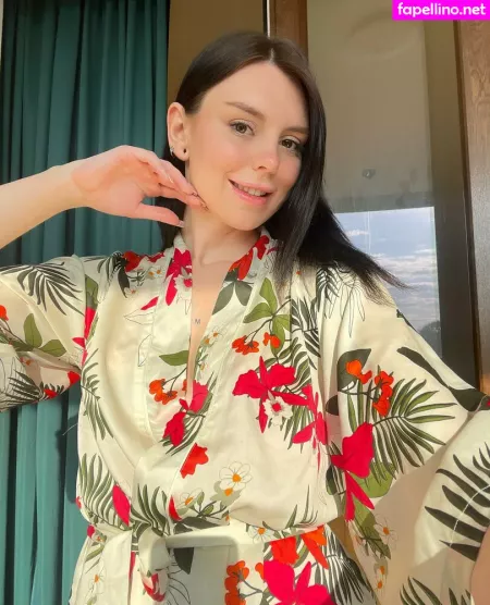 Emyraine OnlyFans Thumbnail #6l43R93GeD