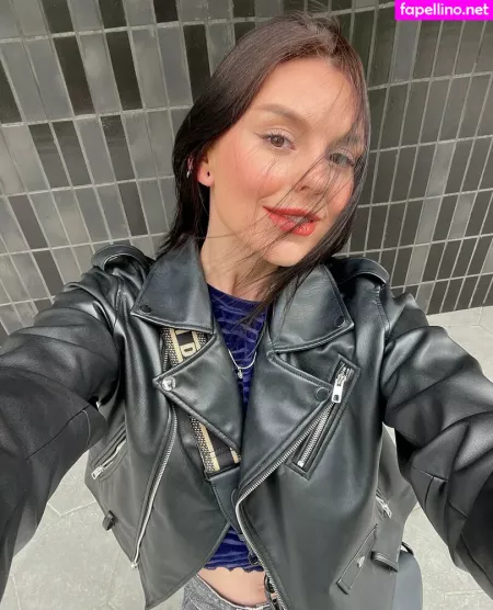 Emyraine OnlyFans Thumbnail #EcQwaPIwC4