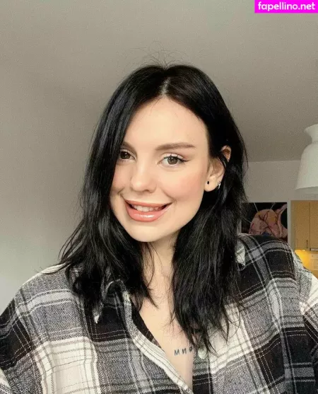 Emyraine OnlyFans Thumbnail #KeicbyKK1E