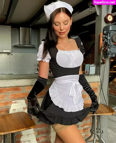 Emyraine OnlyFans Thumbnail #S1SzJyeqGz