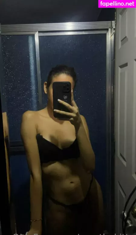 Emythekitty OnlyFans Thumbnail #oHrD3gcErL