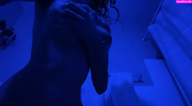 Emz V3 OnlyFans Thumbnail #vGdiwBhNFQ