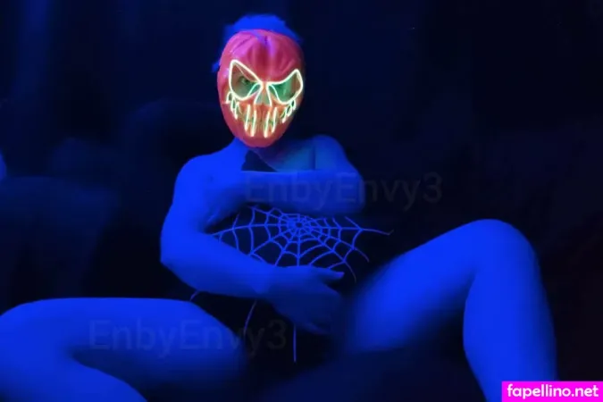 Enbyenvy3 OnlyFans Thumbnail #OvyrqqvbVt