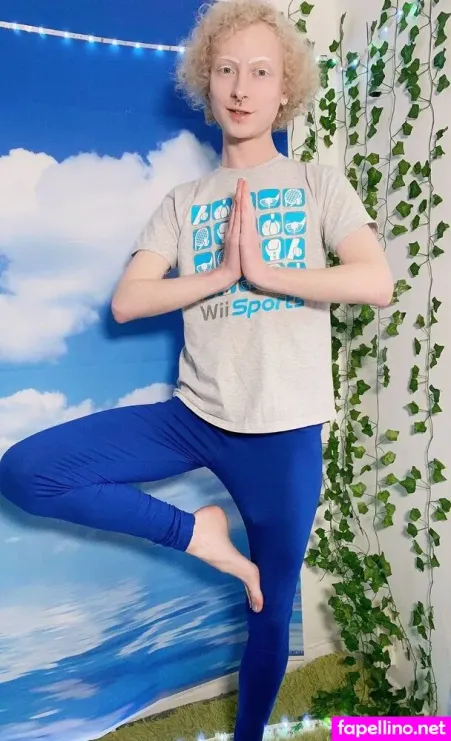 Enbyjupiter OnlyFans Thumbnail #2C0wOof0D2