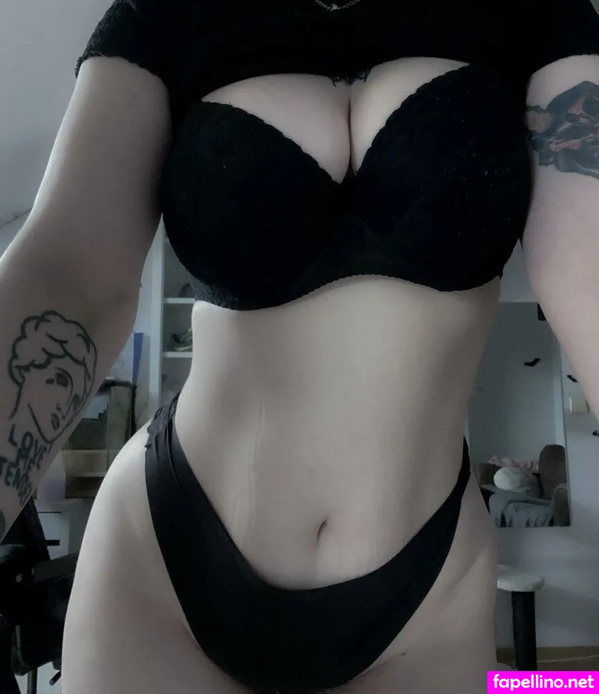 bubblygothbestie, enbymallow Nude Leaked OnlyFans Photo #63XLwhyRw1