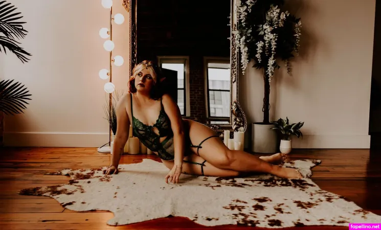 Enchatedhoney OnlyFans Thumbnail #NklGbTY0QE