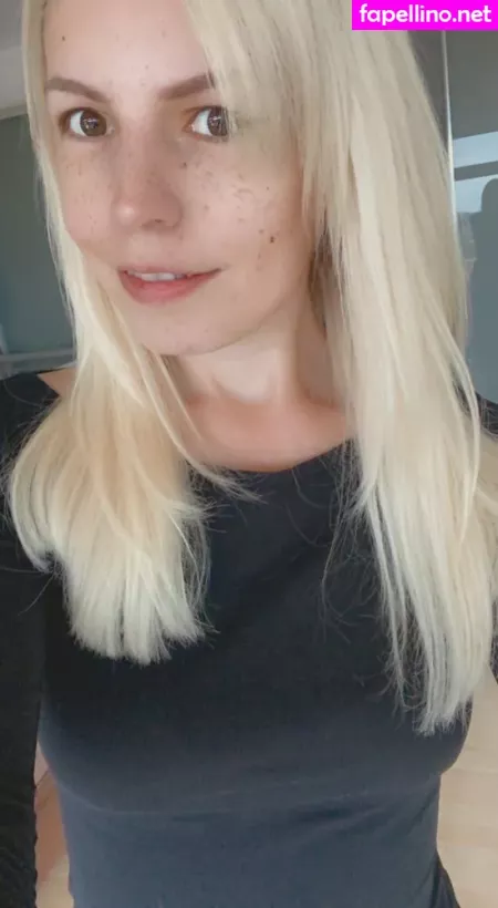 Englishphoebe OnlyFans Thumbnail #0H37aSkWFk