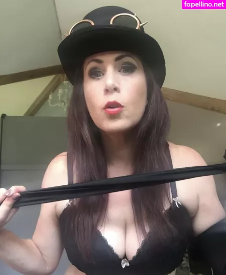 Englishrosie21 OnlyFans Thumbnail #MbLz2ZCIdd