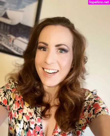 Englishrosie21 OnlyFans Thumbnail #Obtf7VpRi7