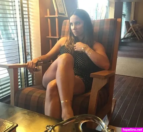 Enissa Amani OnlyFans Thumbnail #bWF6FntqQ1