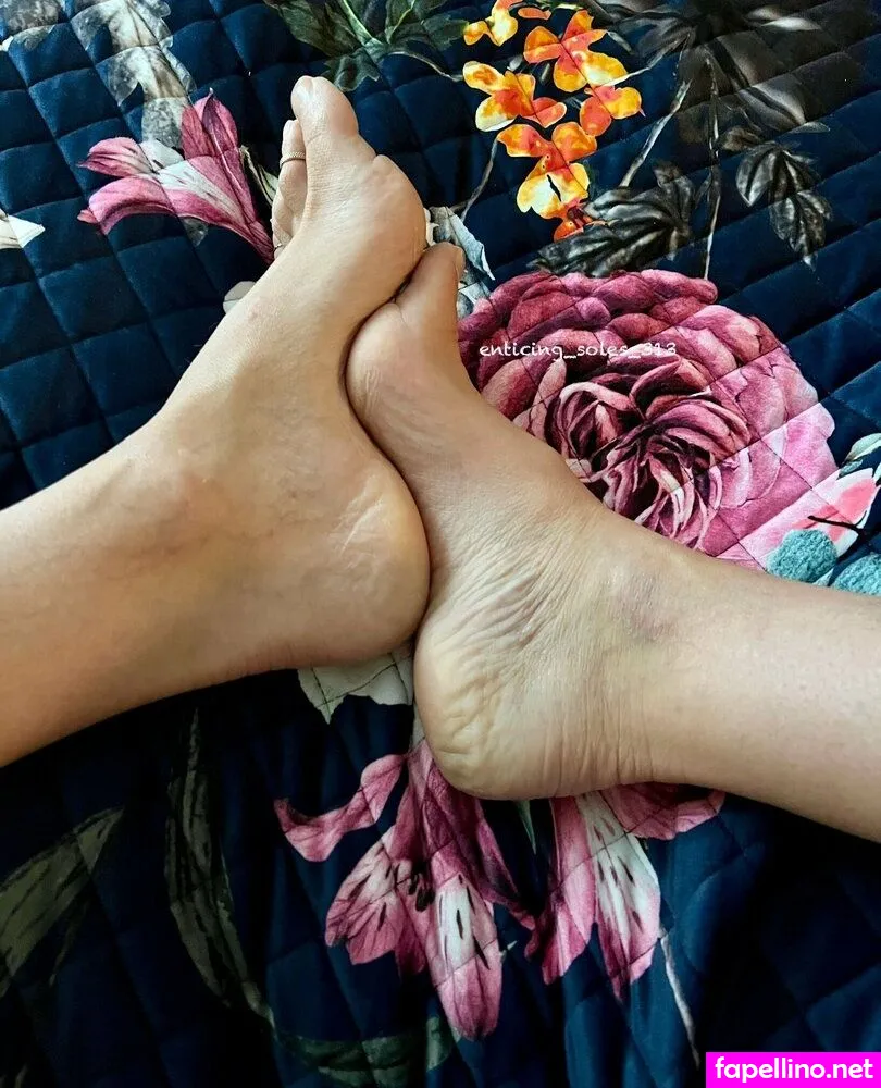 enticing.soles, enticing_soles Nude Leaked OnlyFans Photo #0nojnzwmnu