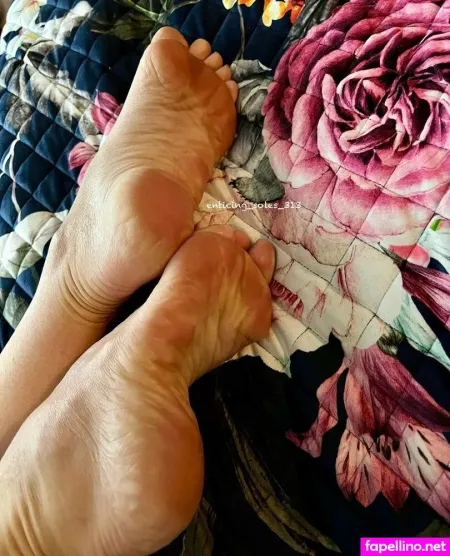 Enticing Soles OnlyFans Thumbnail #7mV3usbMSN