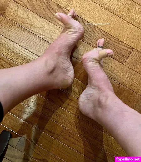 Enticing Soles OnlyFans Thumbnail #9xLrPE1biU