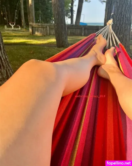 Enticing Soles OnlyFans Thumbnail #tBGlnqr1WA