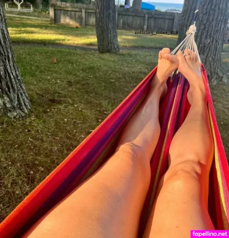 Enticing Soles OnlyFans Thumbnail #yEUds8bArh