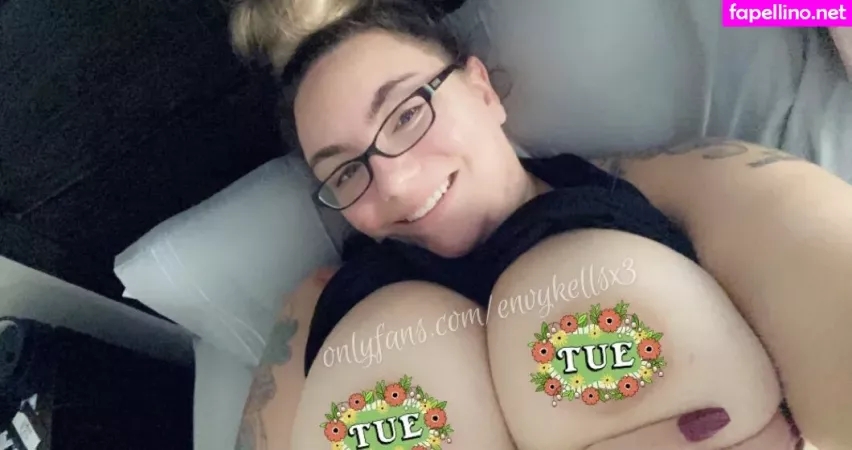 Envykellsfree OnlyFans Thumbnail #hOxlpspXFz