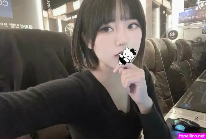 Enwyu OnlyFans Thumbnail #0ZvWxeUDqs