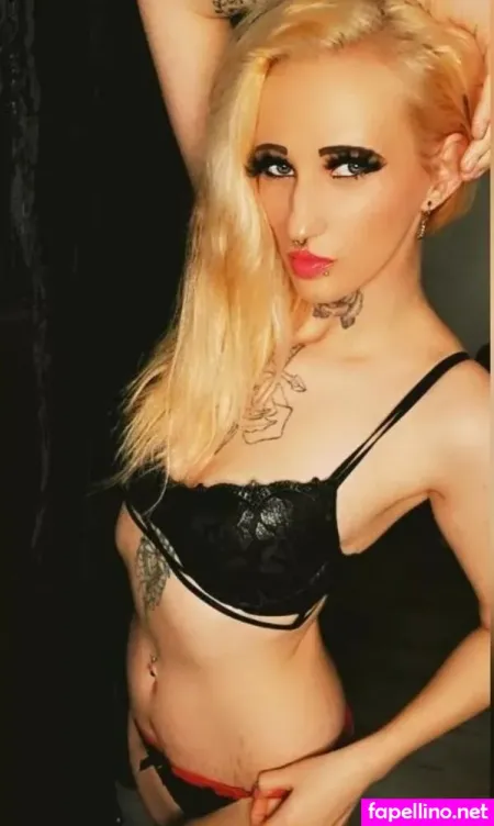 Enya Radtke OnlyFans Thumbnail #x2mUlJNmE9