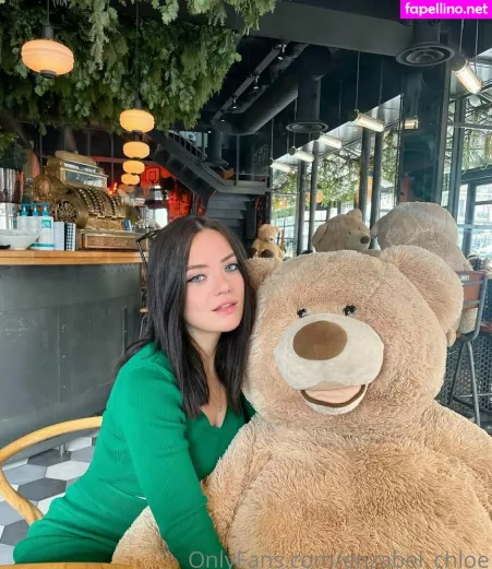 Enzabel Chloe OnlyFans Thumbnail #7OFbWcPykE