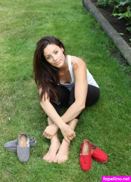Erica Cerra Main Profile Photo