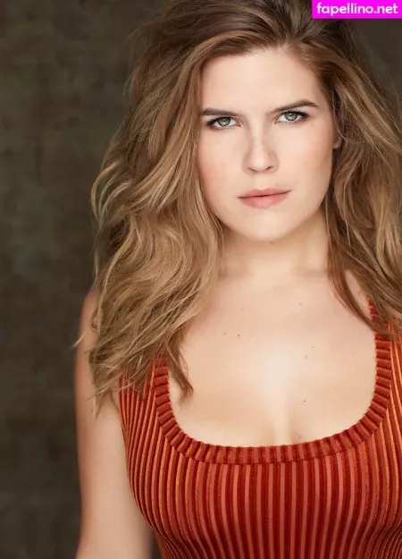 Erica Lindbeck OnlyFans Thumbnail #A6wxSjpqx2