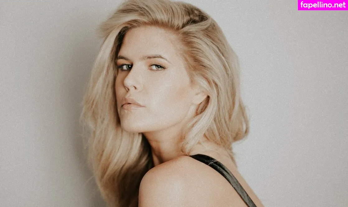 ericalindbeck Nude Leaked OnlyFans Photo #P8Edpq5NqC