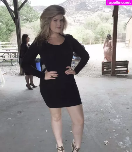 Erica Lindbeck OnlyFans Thumbnail #Q47wsf5oL0