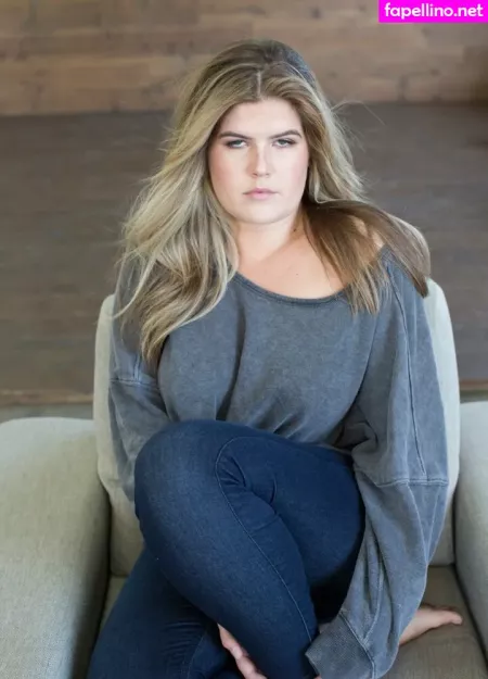 Erica Lindbeck OnlyFans Thumbnail #xU7zdUVSKH