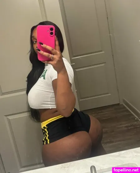 Ericabanks OnlyFans Thumbnail #0qD8m2okMv