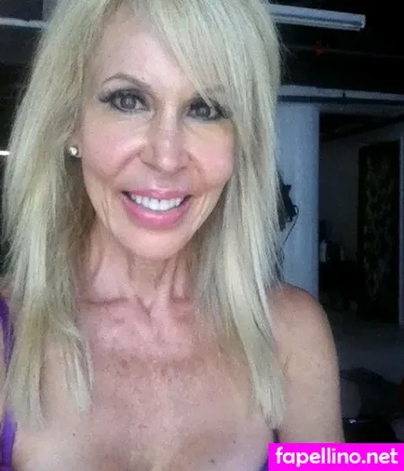 Ericalauren OnlyFans Thumbnail #UrGANn5x86