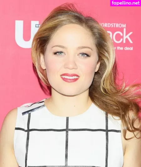 Erika Christensen OnlyFans Thumbnail #4VTXvQn7NC