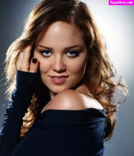 Erika Christensen OnlyFans Thumbnail #8cknXDueWx