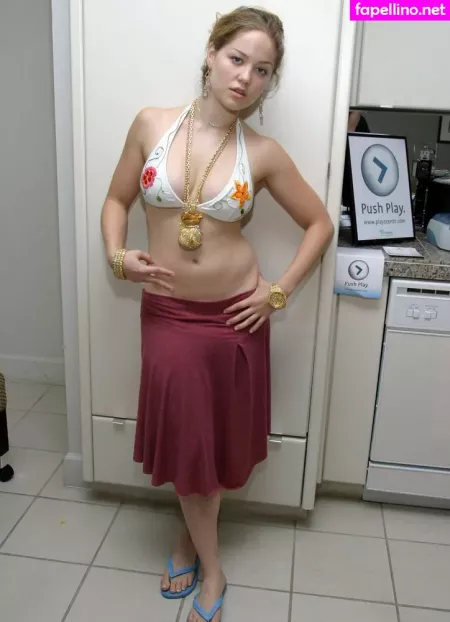 Erika Christensen OnlyFans Thumbnail #yweQncuNyW