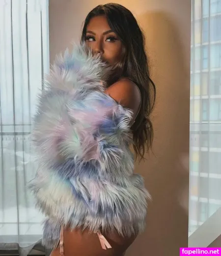 Erika Tsukita OnlyFans Thumbnail #fVmMiXXsJb