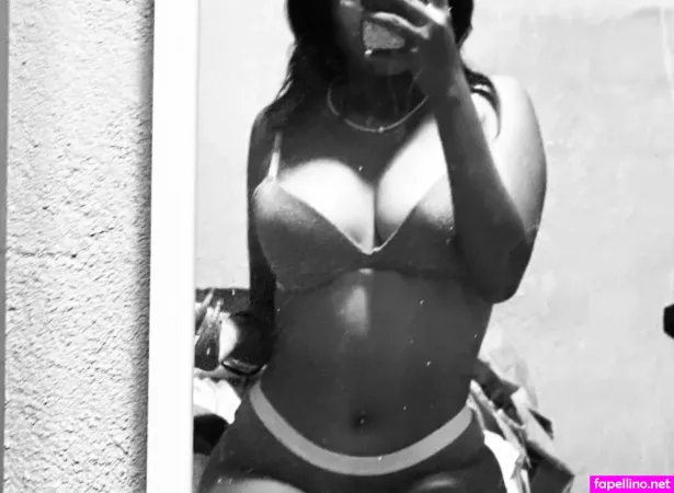 Erikaizy OnlyFans Thumbnail #q3P7mk1QPd