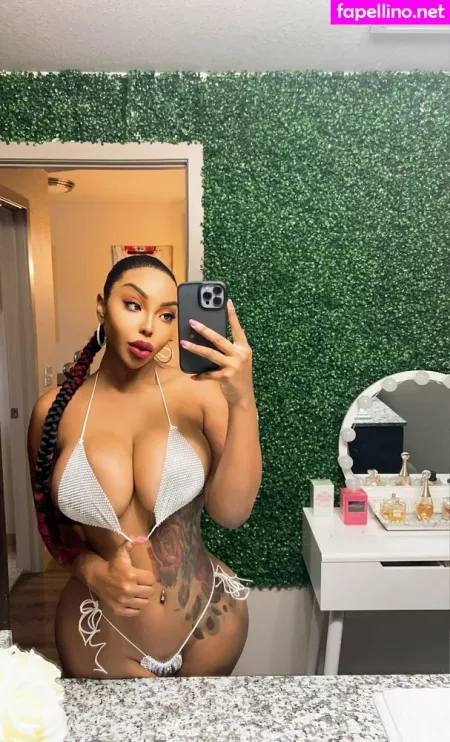 Erikayrose OnlyFans Thumbnail #8h96xYoXKt
