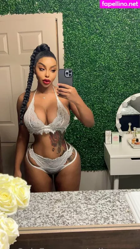 Erikayrose OnlyFans Thumbnail #e6ZRTSvr9L