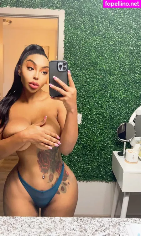 Erikayrose OnlyFans Thumbnail #eFzfBfvewM