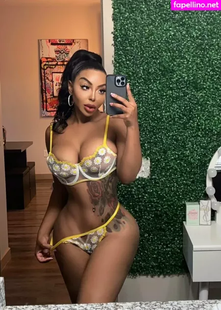 Erikayrose OnlyFans Thumbnail #l04zyNnHQI