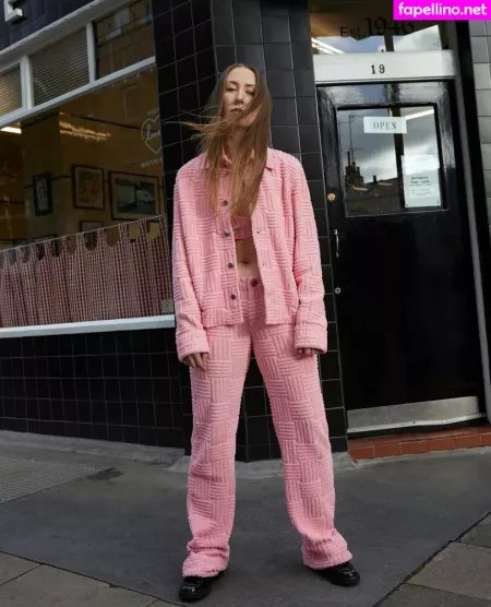 Erin Doherty OnlyFans Thumbnail #lPyReHSNal