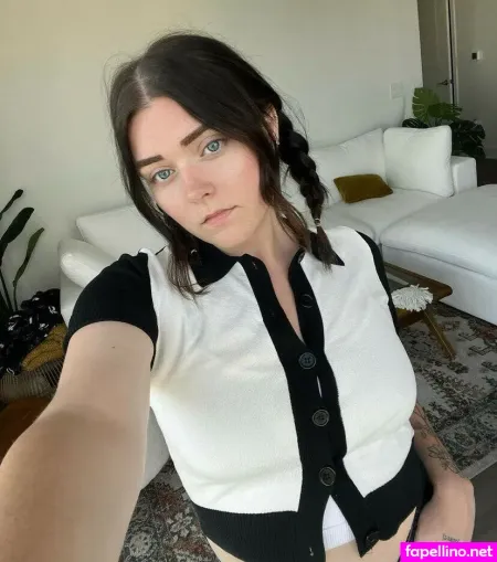 Erin Dougal OnlyFans Thumbnail #NpIJhYldxP
